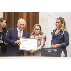Associação Comercial do Paraná realiza a entrega da 28ª edição do Prêmio “Mulher Simplesmente Mulher”